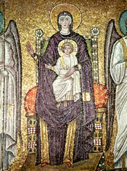 Vierge et Enfant, de la Procession des Martyrs dans la nef